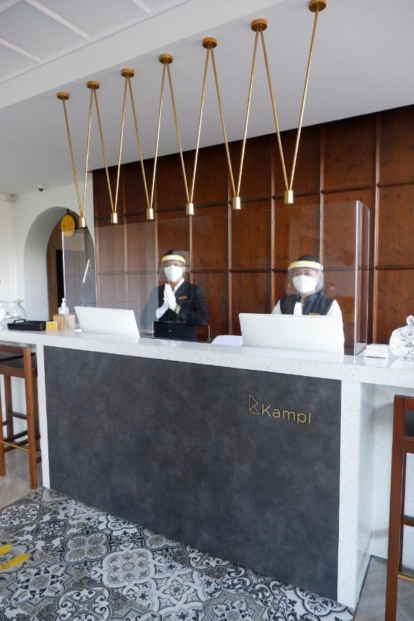 Kampi Hotel Tunjungan - Surabaya Exterior photo