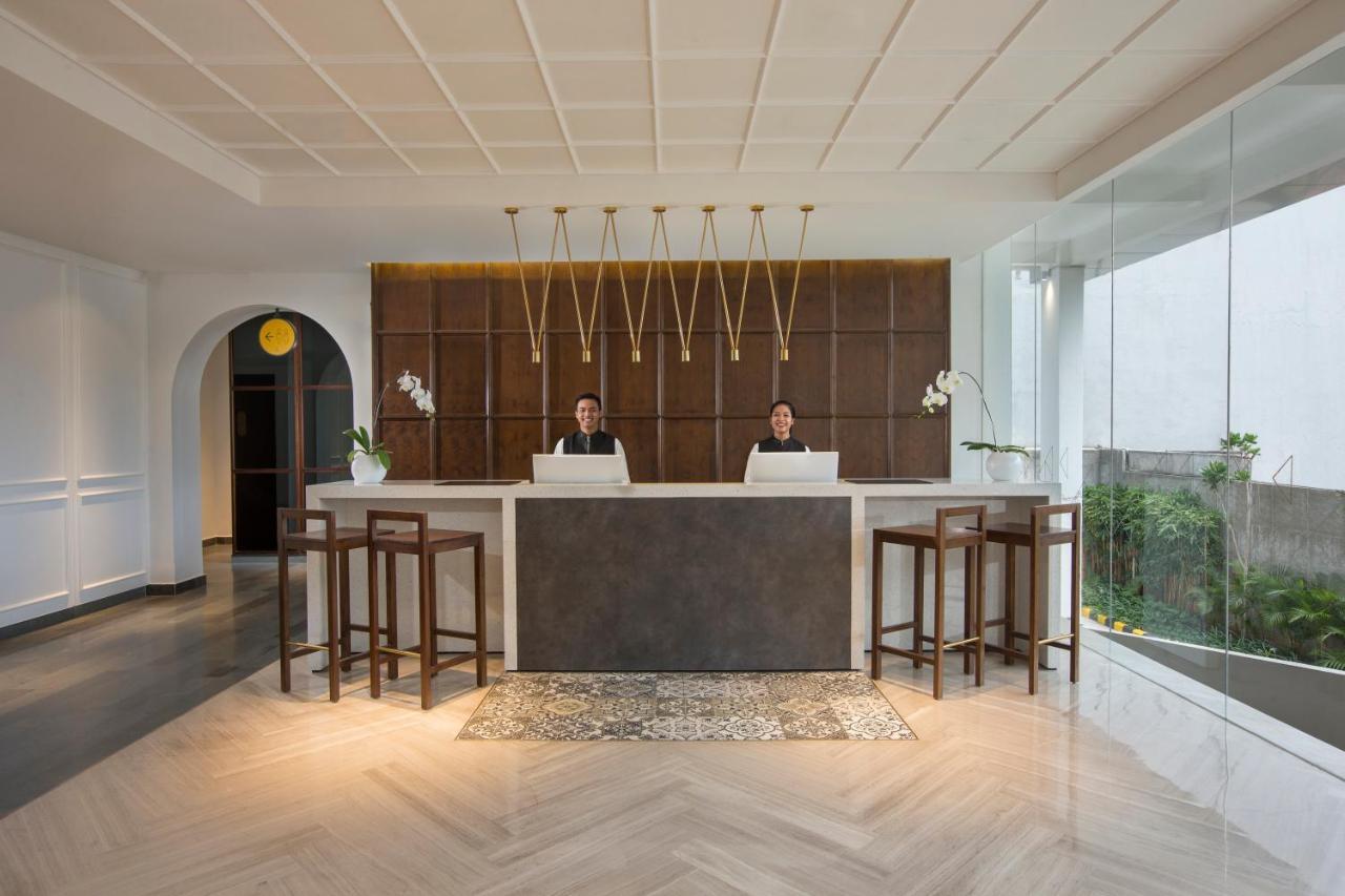 Kampi Hotel Tunjungan - Surabaya Exterior photo